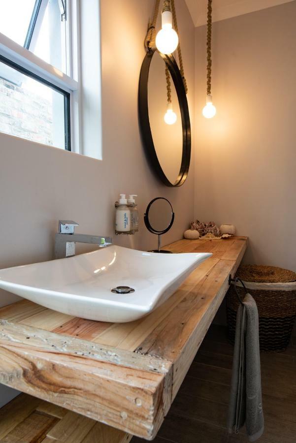 Salt Boutique Guesthouse By Curiocity (Adults Only) Bloubergstrand Buitenkant foto